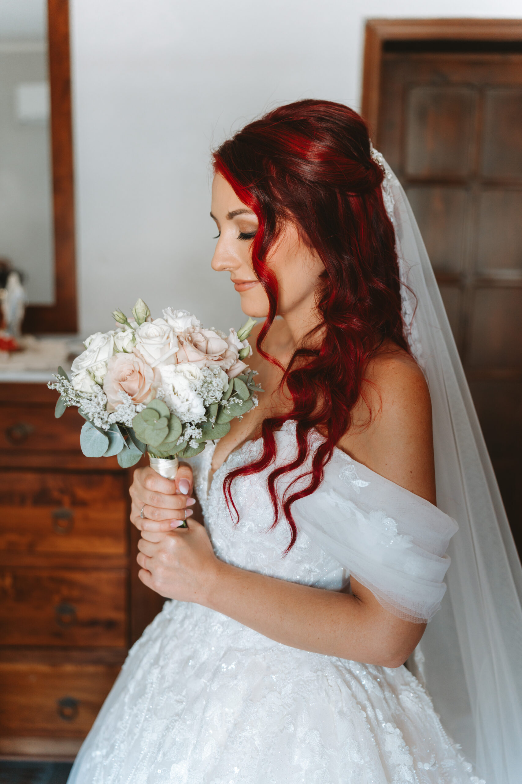 SPOSA CAPELLI ROSSI SARDEGNA
