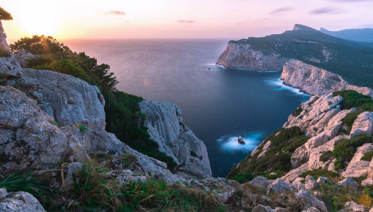 Capo Caccia location per shooting di coppia ad Alghero
